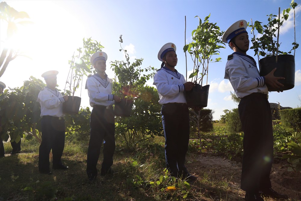 Tết trồng cây ở Trường Sa đầu xuân Kỷ Hợi 2019 - ảnh 7