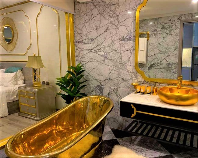 Đấu giá lâu đài có 1 không 2 trên thế giới để gây quỹ từ thiện - ảnh 2