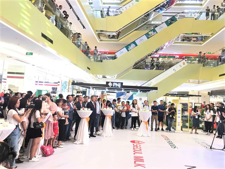 Hàng nghìn người đã tham gia Lễ hội sữa Hàn Quốc ở Hà Nội - ảnh 1