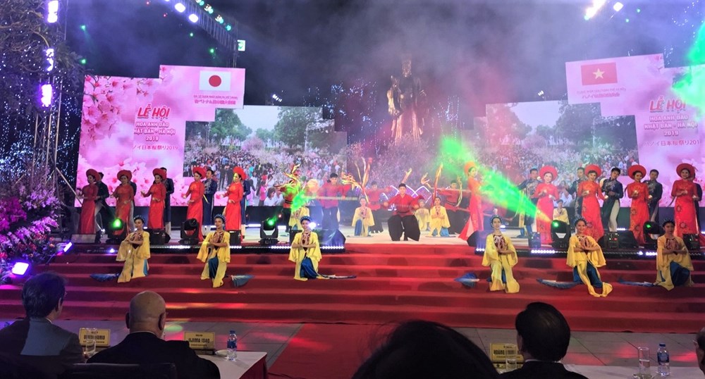 Lễ hội hoa anh đào Nhật Bản- Hà Nội 2019 - ảnh 1