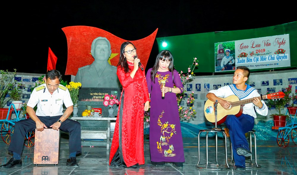 Hoan ca nơi đầu sóng - ảnh 6