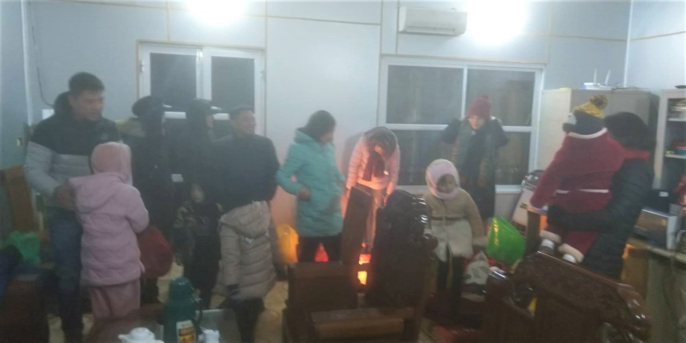 Khu du lịch Mẫu Sơn quá tải vì băng tuyết - ảnh 4