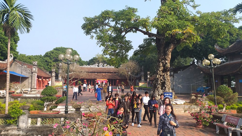 "Cầm vàng đừng để vàng rơi" - ảnh 1