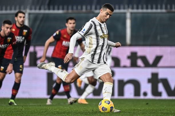 Ronaldo lập “siêu kỷ lục” trong thế kỷ XXI - ảnh 1