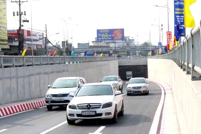 TP.HCM từng bước xóa “điểm đen” tai nạn giao thông - ảnh 1