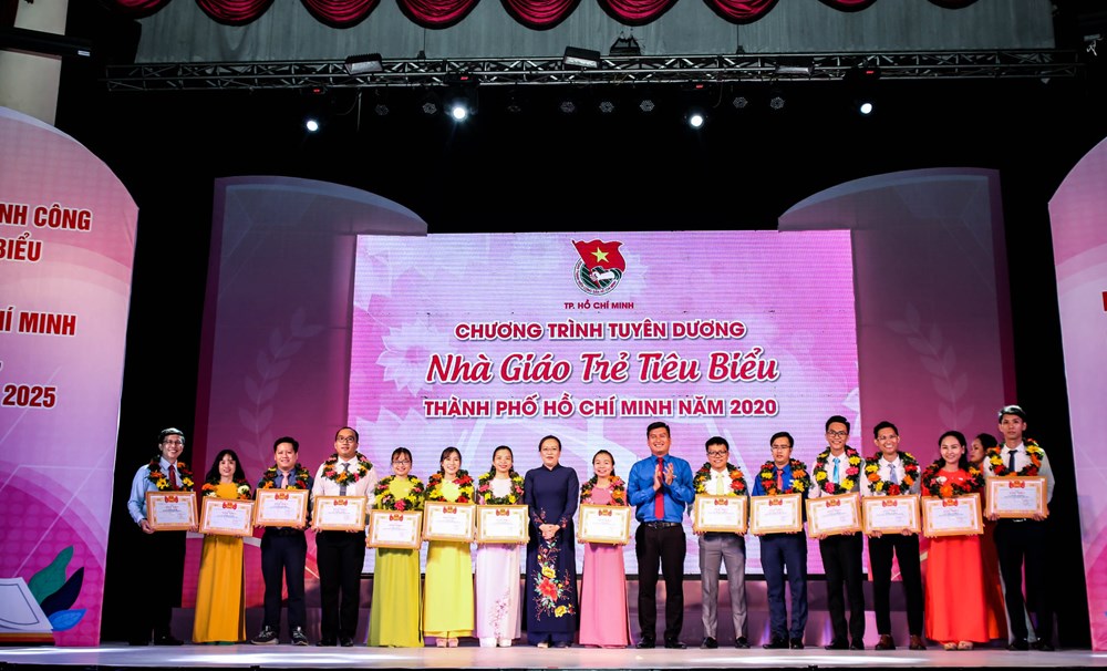 TP.HCM: 161 giáo viên được tuyên dương “Nhà giáo trẻ tiêu biểu” - ảnh 2
