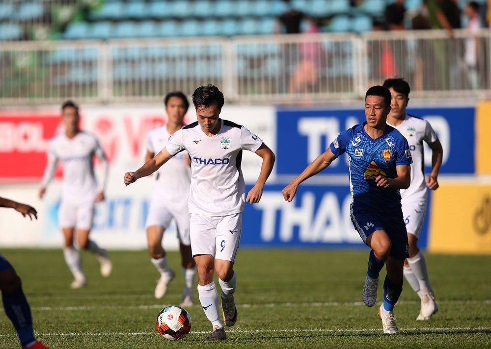 HAGL vào tốp 8, Sài Gòn vô địch lượt đi - ảnh 1