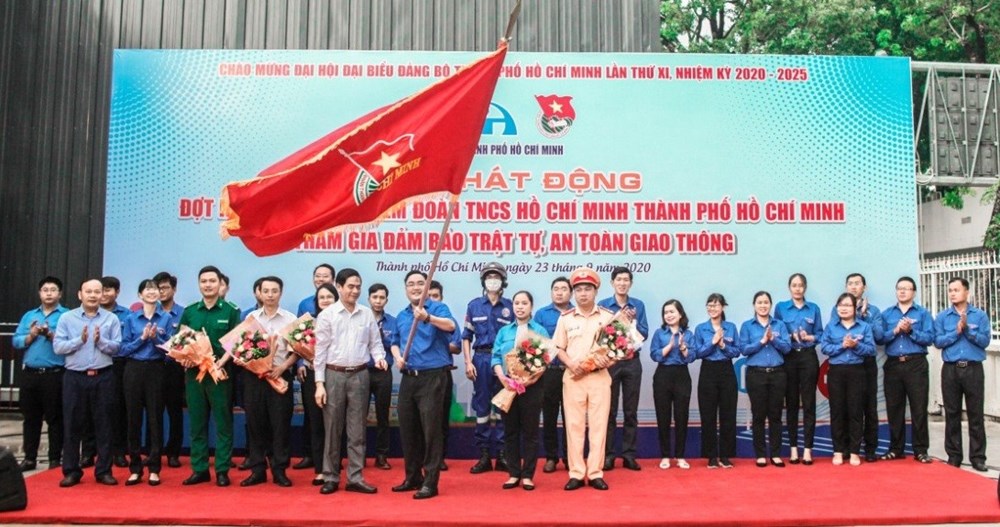 TP.HCM: Ra quân đợt cao điểm đảm bảo trật tự, an toàn giao thông - ảnh 1