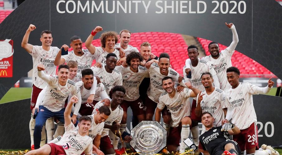 Arsenal lần thứ 16 vô địch Siêu cúp Anh - ảnh 1