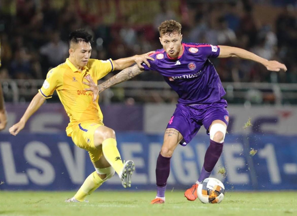 Vòng 10 V.League 2020: CLB Sài Gòn vững ở ngôi đầu - ảnh 1