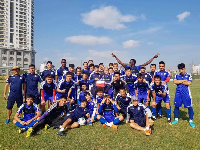 Các đội bóng tại V.League hội quân, chờ ngày thi đấu trở lại - ảnh 1
