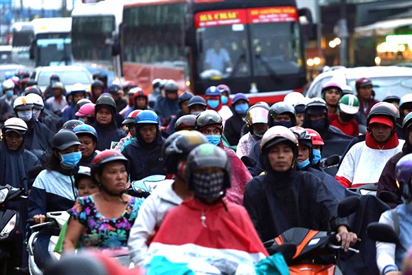 TP.HCM: Đề xuất sẽ cấm xe hai bánh vào trung tâm từ năm 2025 - ảnh 3