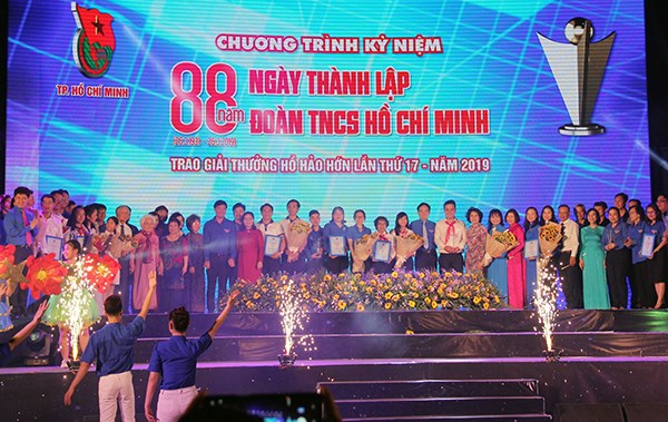 TP.HCM: Trao giải Hồ Hảo Hớn cho nhiều tập thể và cá nhân thanh niên - ảnh 1