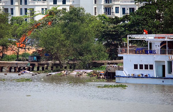 TP.HCM: Đảm bảo an toàn hàng hải sau sự cố sập cầu tàu cảng Ba Son - ảnh 1