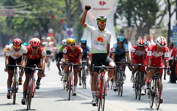 TP.HCM đoạt ngôi nhất đồng đội giải xe đạp HTV 2019 - ảnh 1