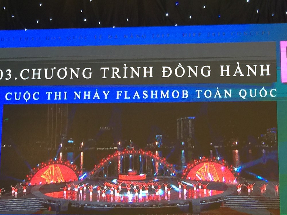 Lễ hội Pháo hoa Đà Nẵng 2019: Lãng mạn chuyện kể những dòng sông - ảnh 15