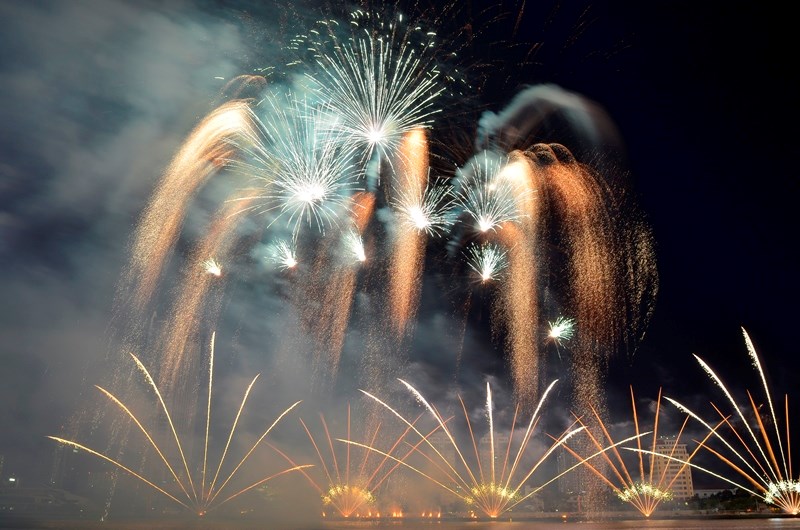 Lễ hội Pháo hoa Đà Nẵng 2019: Lãng mạn chuyện kể những dòng sông - ảnh 11