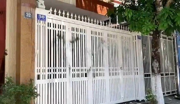 Lực lượng công an Đà Nẵng khuyến cáo người dân ngừng "khủng bố" nhà ông Nguyễn Hữu Linh - ảnh 1