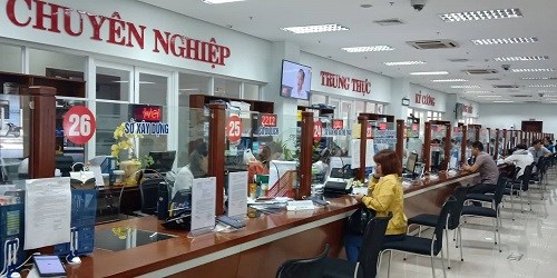 Tái diễn tình trạng giả mạo cán bộ Sở KH-ĐT để bán sách, ép mua tài liệu - ảnh 1