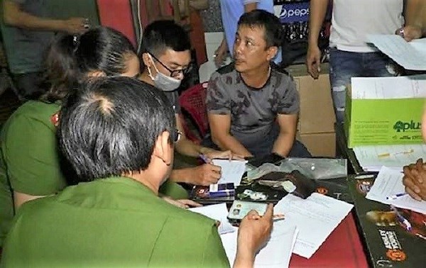 Triệt phá đường dây cá độ bóng đá "khủng" qua mạng - ảnh 1