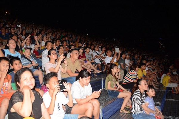 "Tình yêu" trên dòng chảy sông Hàn - ảnh 4