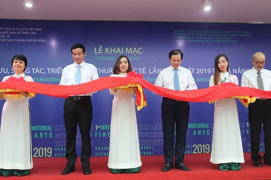 Khai mạc Triển lãm Mỹ thuật Quốc tế lần thứ nhất 2019 - ảnh 2