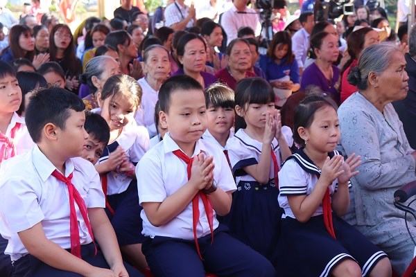 Tưng bừng lễ hội đình làng Túy Loan - ảnh 3