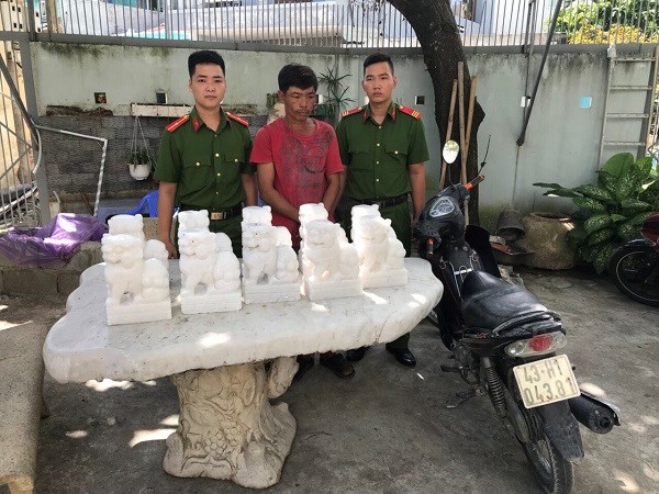 5 ngày trộm cắp trót lọt 10 cặp lân đá - ảnh 1