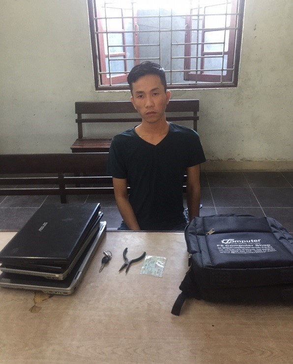 Bắt giữ đối tượng đột nhập phòng trọ trộm cắp - ảnh 1