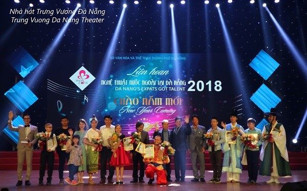 “Cháy” trong ngày mưa lũ - ảnh 1