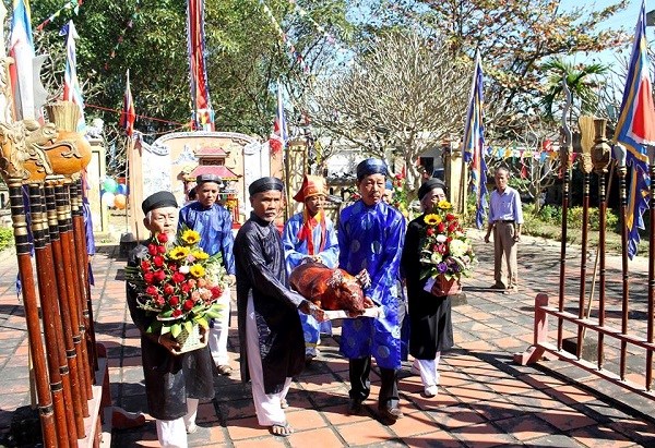 Tưng bừng lễ hội đình làng Túy Loan - ảnh 1