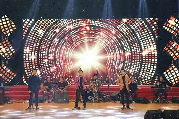 Nhà hát Trưng Vương ra mắt 24 tiết mục nghệ thuật bằng ngôn ngữ quốc tế - ảnh 2