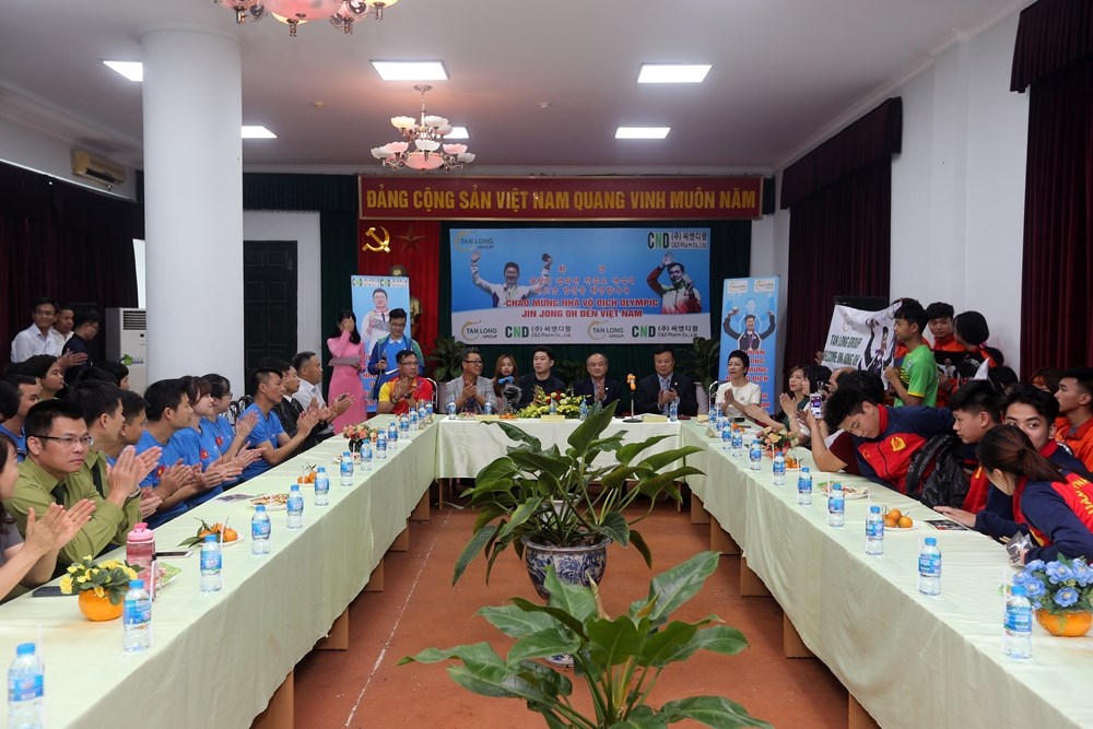 Jin Jong Oh tiết lộ bí kíp 4 lần vô địch Olympic - ảnh 1