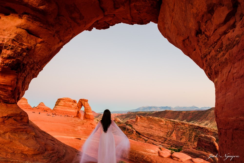 Những bức ảnh khám phá kỳ quan tuyệt vời trên đỉnh Delicate Arch - ảnh 3
