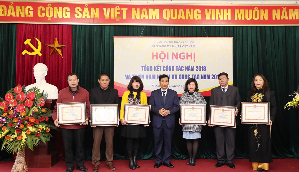 Bộ trưởng Nguyễn Ngọc Thiện: Cần đưa những tác phẩm nghệ thuật giá trị đến gần hơn với công chúng - ảnh 5