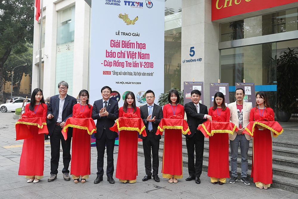 Giải Biếm họa báo chí về đề tài văn hóa ứng xử: Giật mình với… sống ảo! - ảnh 2