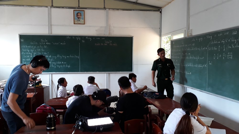 Thông điệp nhân văn trong phim tài liệu “Người truyền cảm hứng” - ảnh 1
