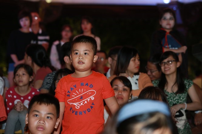 “Cô Ba Sài Gòn” làm nóng chương trình chiếu phim ngoài trời - ảnh 3
