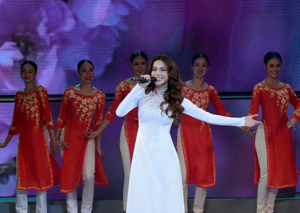 Ngọt ngào “Vang mãi giai điệu Tổ quốc” - ảnh 10