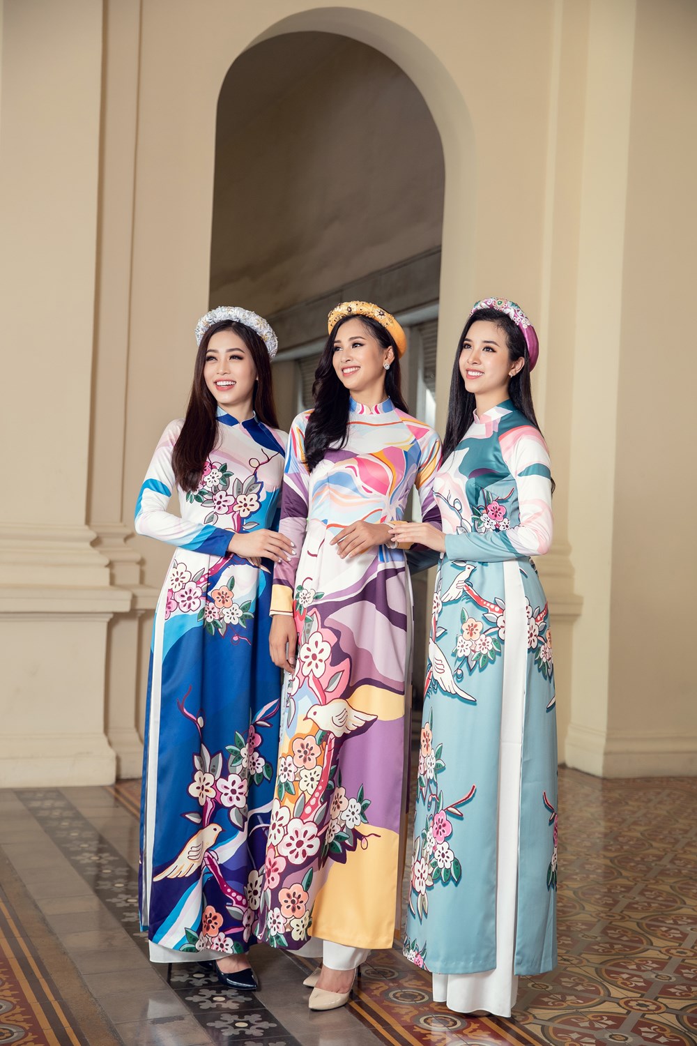Top 3 Hoa hậu Việt Nam 2018 rạng rỡ trong bộ ảnh Tết - ảnh 5