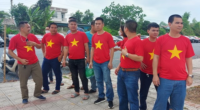 Trước trận U23 Việt Nam - U23 Myanmar: "Phe vé" đẩy giá vé cao sát giờ thi đấu - ảnh 2