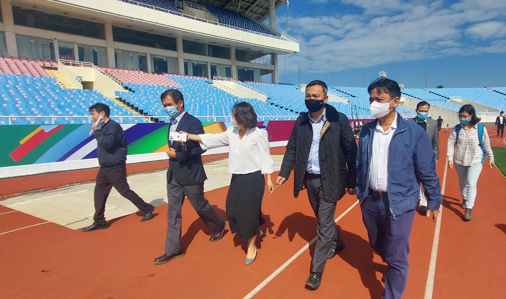 Kiểm tra SVĐ Mỹ Đình, Thứ trưởng Hoàng Đạo Cương: "Phải chú ý kể cả những chi tiết nhỏ nhất" - ảnh 1