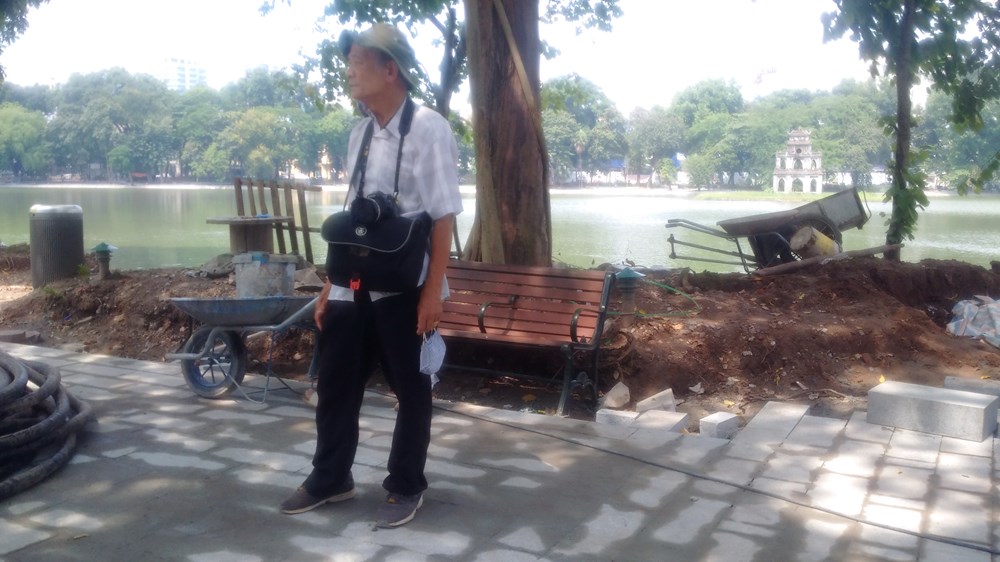 Những người “bám trụ” Hồ Gươm mùa dịch Covid 19 - ảnh 2