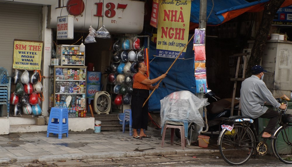 Người cao tuổi tất tả mưu sinh giữa dịch Covid 19 - ảnh 4