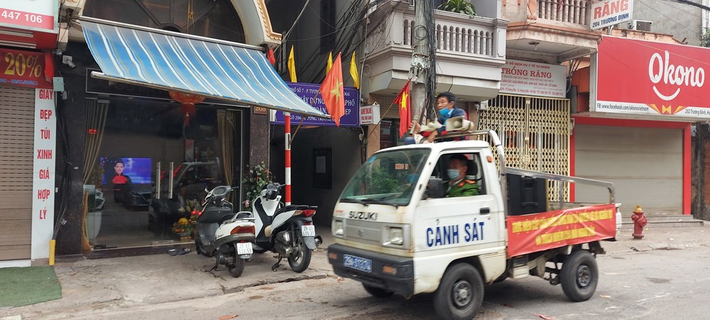 Hà Nội: Hàng quán "vô tư" mở cửa sau 0h ngày 16.2 - ảnh 12