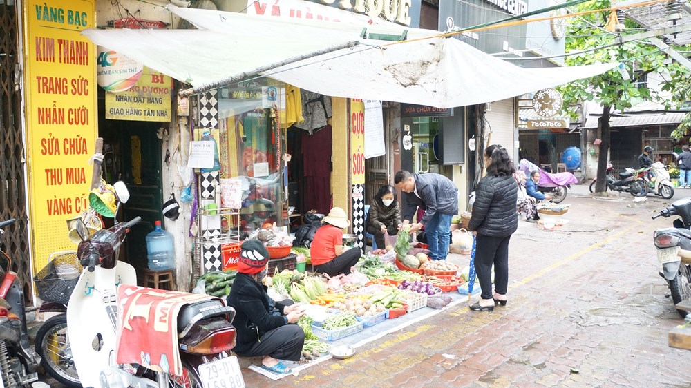 Vẫn còn một bộ phận chưa thực hiện nghiêm túc cách ly xã hội - ảnh 2