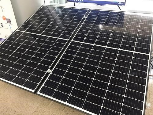 Xuất hiện “đường lưỡi bò” trên các thiết bị điện mặt trời - ảnh 1