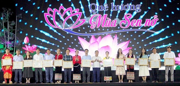 Ấn tượng lễ hội đường phố 'Quê hương mùa sen nở' - ảnh 8
