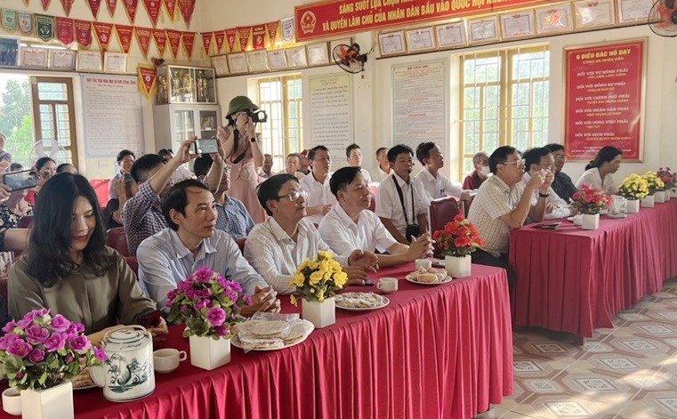 Hà Tĩnh- điểm sáng trong xây dựng nông thôn mới - ảnh 3