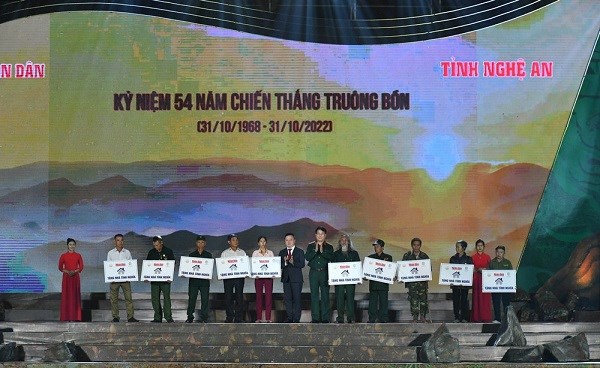 Xúc động với chương trình "Truông Bồn-Bản hùng ca huyền thoại" - ảnh 4